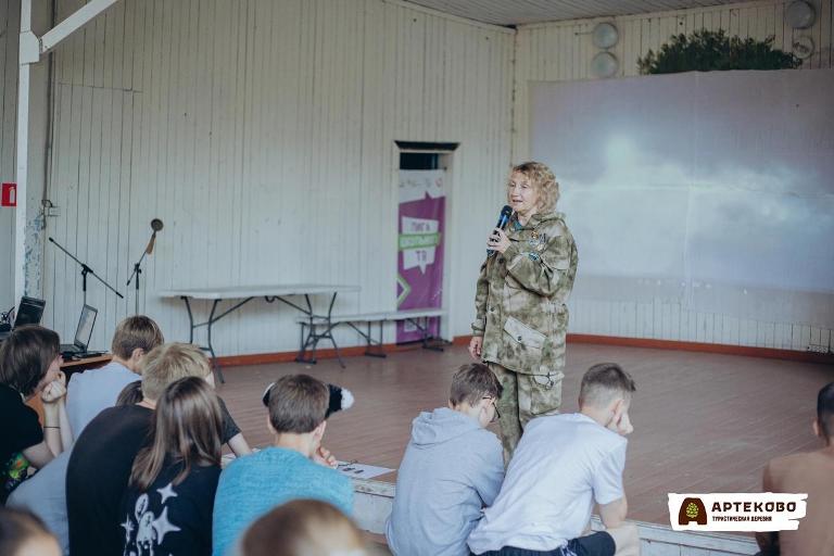 Встречи с молодежью в стационарных лагерях Чердаклинского района накануне для воздушно-десантных войск.
