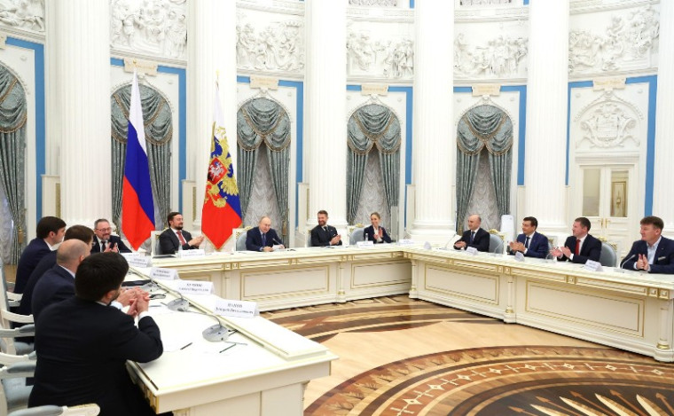 Встреча с членами Общероссийской общественной организации «Деловая Россия». Встреча с членами Общероссийской общественной организации «Деловая Россия».
