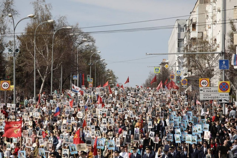9 мая в Ульяновске пройдет шествие «Бессмертного полка». 9 мая в Ульяновске пройдет шествие «Бессмертного полка».