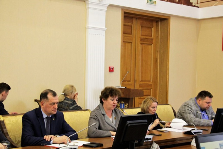В Ульяновской области обсудили вопросы реализации в 2022 году антикоррупционной деятельности.