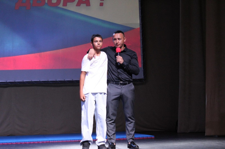 Герои с нашего двора.